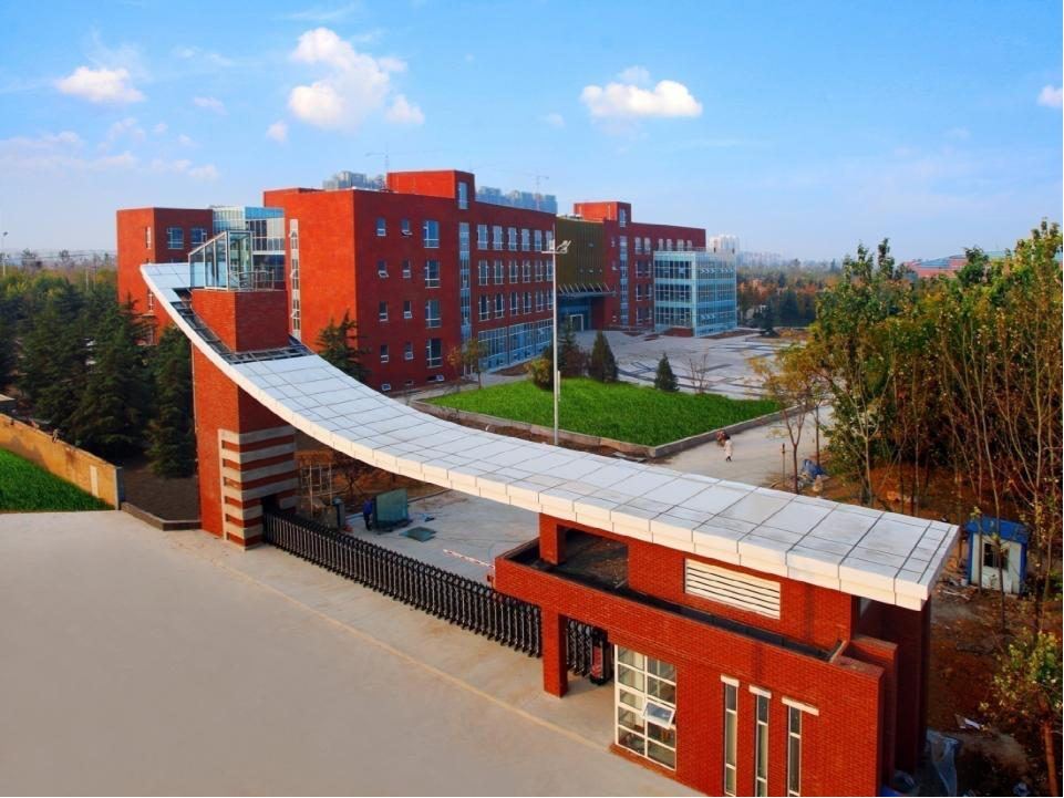 Canada Weifang Secondary School