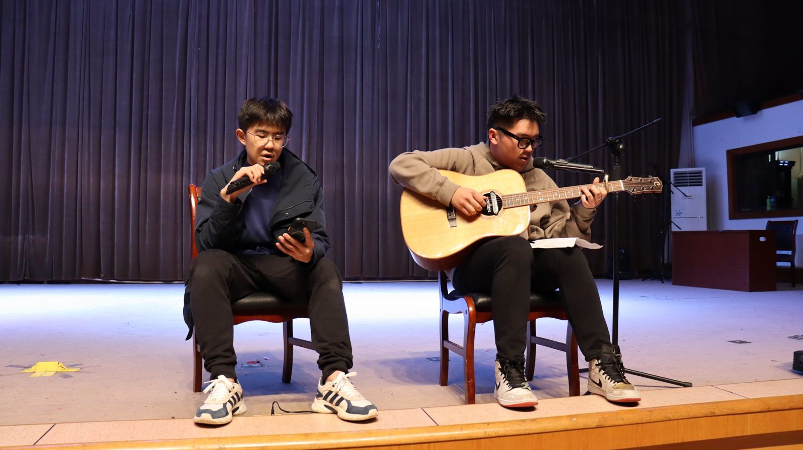 Canada Yantai Secondary School 5